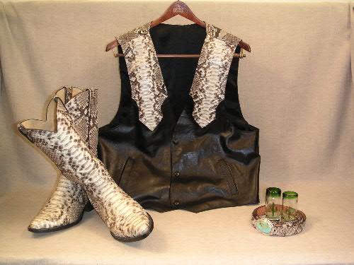 vest-python-set-tn