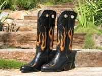 MULE-CALIENTE-BLK-COG-1.JPG